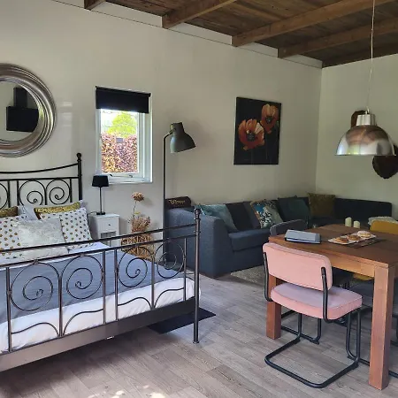 Luxe Bloemenzicht 4 Personen, Bnb, 10 Minuten Zee Breezand