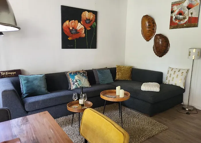 Luxe Bloemenzicht 4 Personen, Bnb, 10 Minuten Zee 4* Breezand