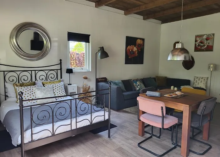 Luxe Bloemenzicht 4 Personen, Bnb, 10 Minuten Zee Breezand