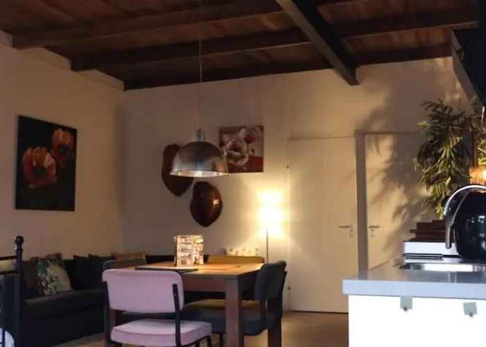 Luxe Bloemenzicht 4 Personen, Bnb, 10 Minuten Zee Panzió 4*