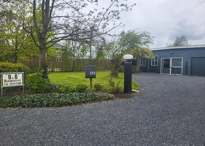 Luxe Bloemenzicht 4 Personen, Bnb, 10 Minuten Zee Breezand