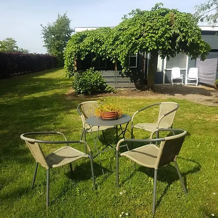 فندق مبيت وإفطار Luxe Bloemenzicht 4 Personen, Bnb, 10 Minuten Zee Breezand (North Holland)